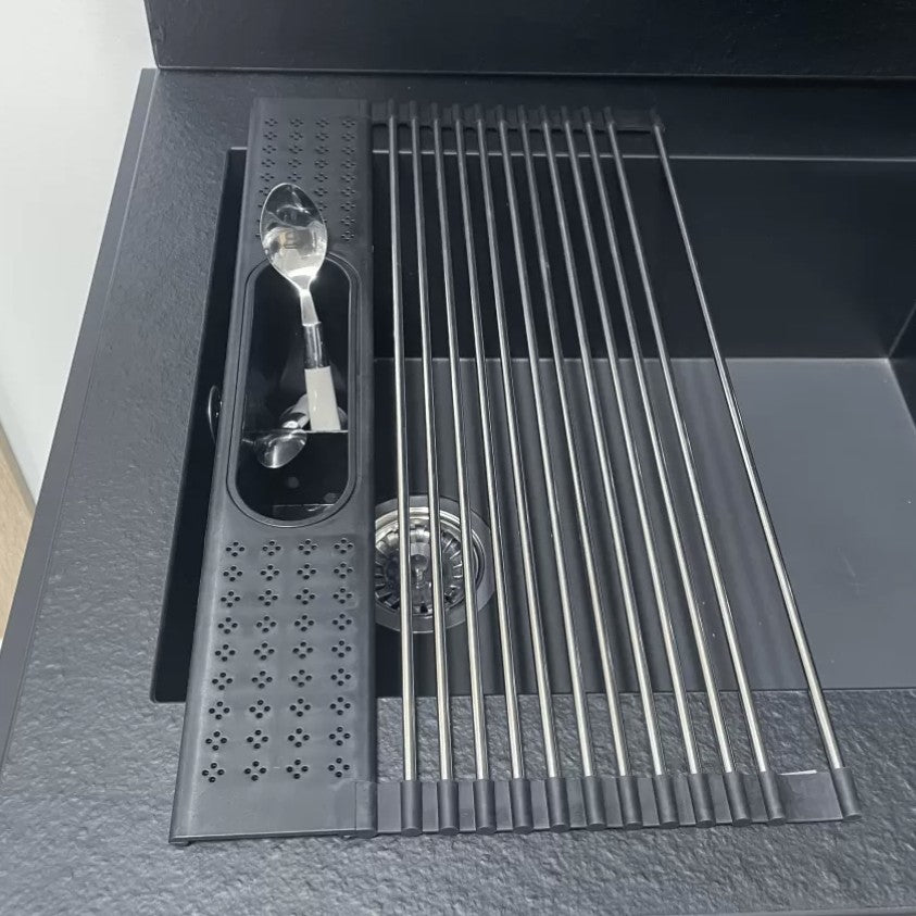 Égouttoir enroulable avec bac à couverts