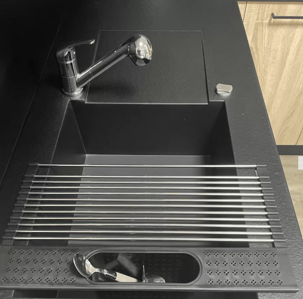 Égouttoir enroulable avec bac à couverts