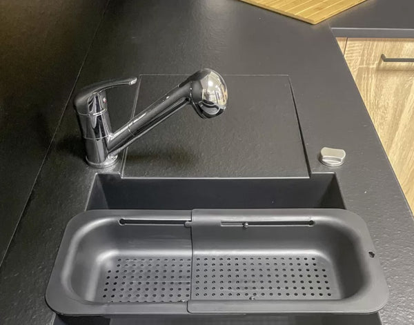 Égouttoir extensible noir